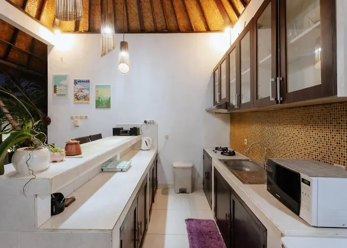 Villa Penny, - Spacious 3 Bedroom Pool Villa! Seminyak