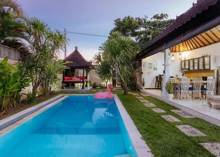 Penny, - Spacious 3 Bedroom Pool Villa! * Seminyak