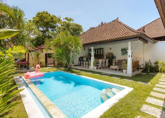 Penny, - Spacious 3 Bedroom Pool Villa! * Seminyak