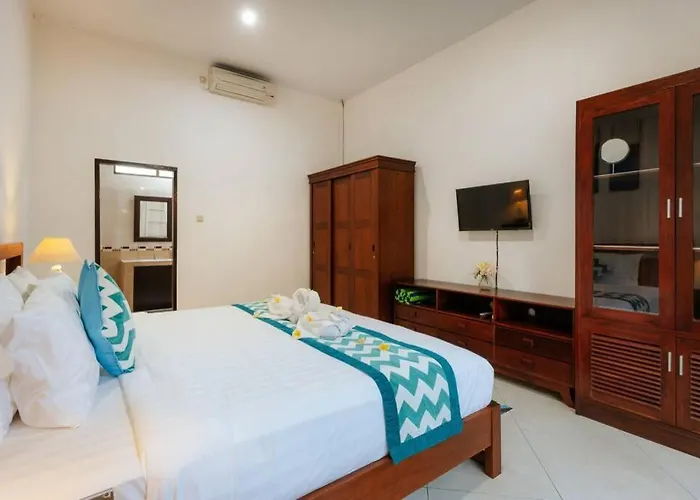 Villa Penny, - Spacious 3 Bedroom Pool Villa! Seminyak