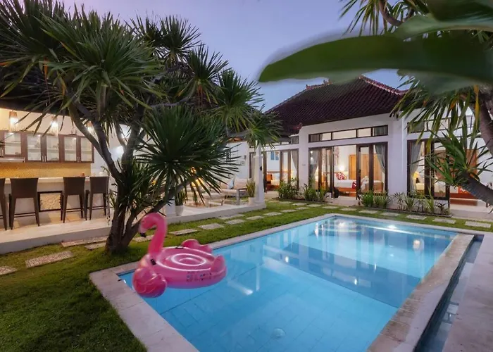 Penny, - Spacious 3 Bedroom Pool Villa! *
