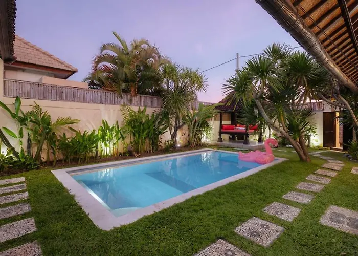 Villa Penny, - Spacious 3 Bedroom Pool Villa!
